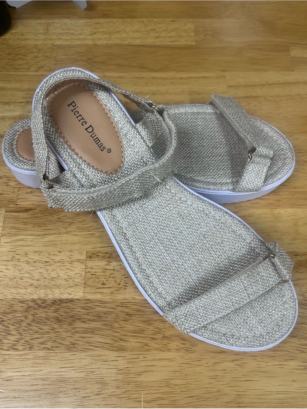 Pierre Dumas Women’s Beige Woven Ankle-Strap Sandals